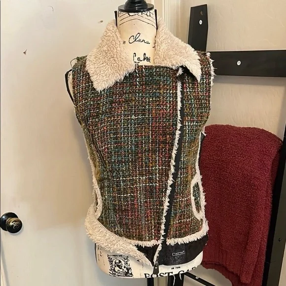 DESIGUAL Moto Patchwork Vest Tweed & Faux Sherpa Shearling Unique Design - Picture 9 of 10